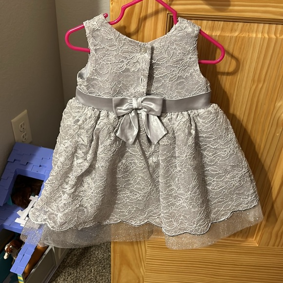 Silver dress - Picture 2 of 7